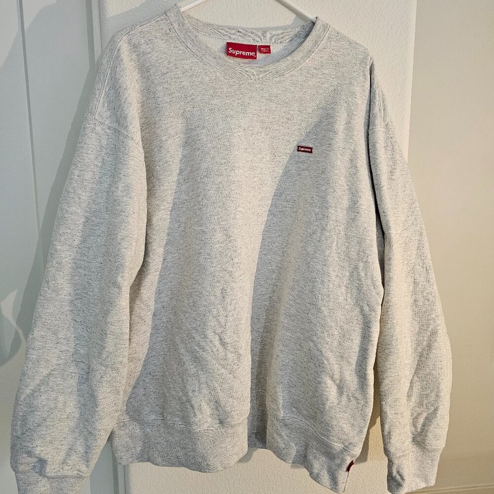 Supreme Small Box Crewneck in a Heather Grey Size Extra Large